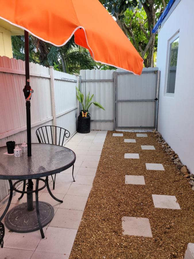 Suite Life At Chez Mercedes Miami Exterior foto
