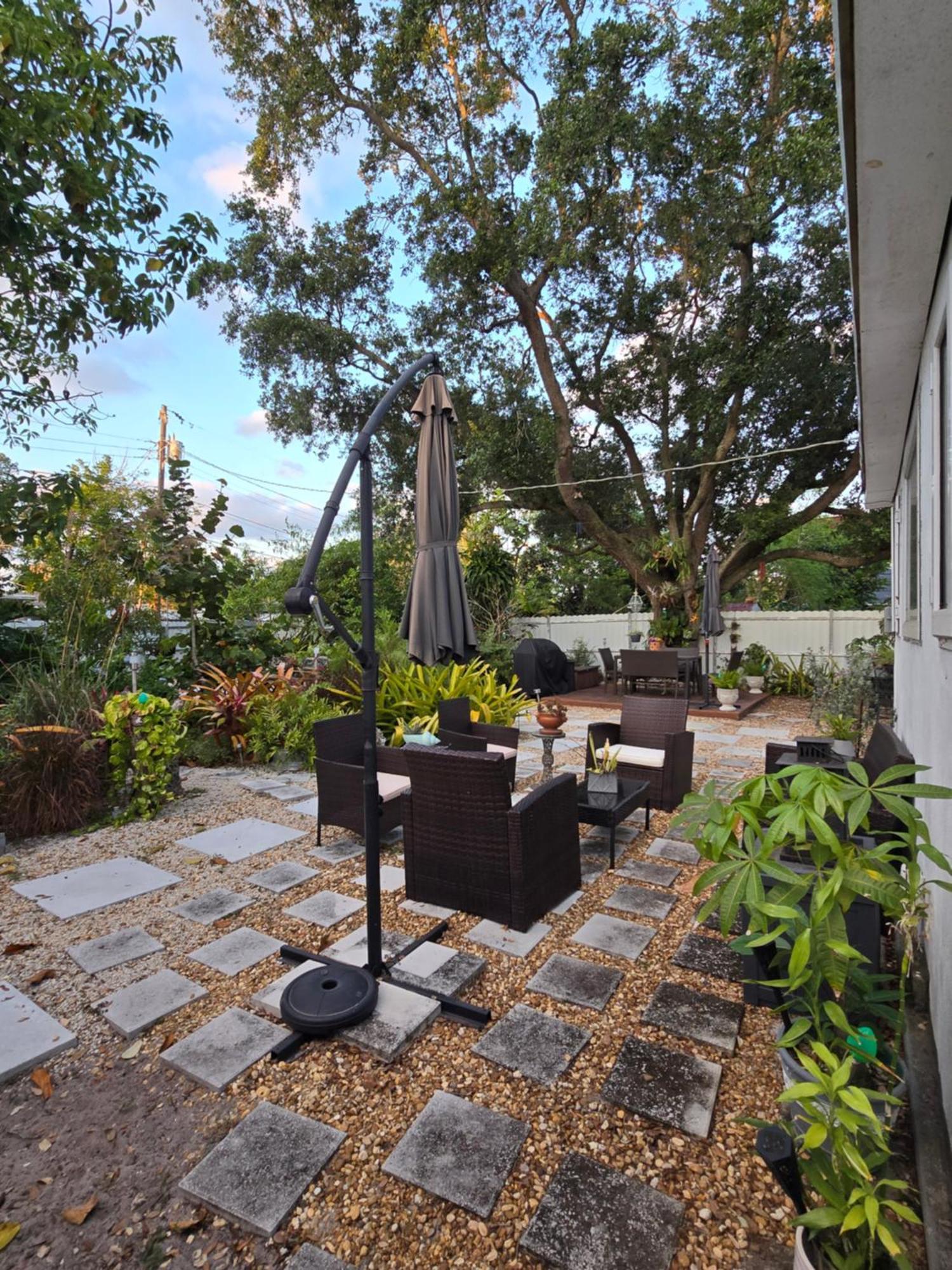 Suite Life At Chez Mercedes Miami Exterior foto